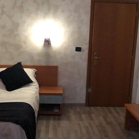 Aquam Albergo Acqui Terme Exteriör bild